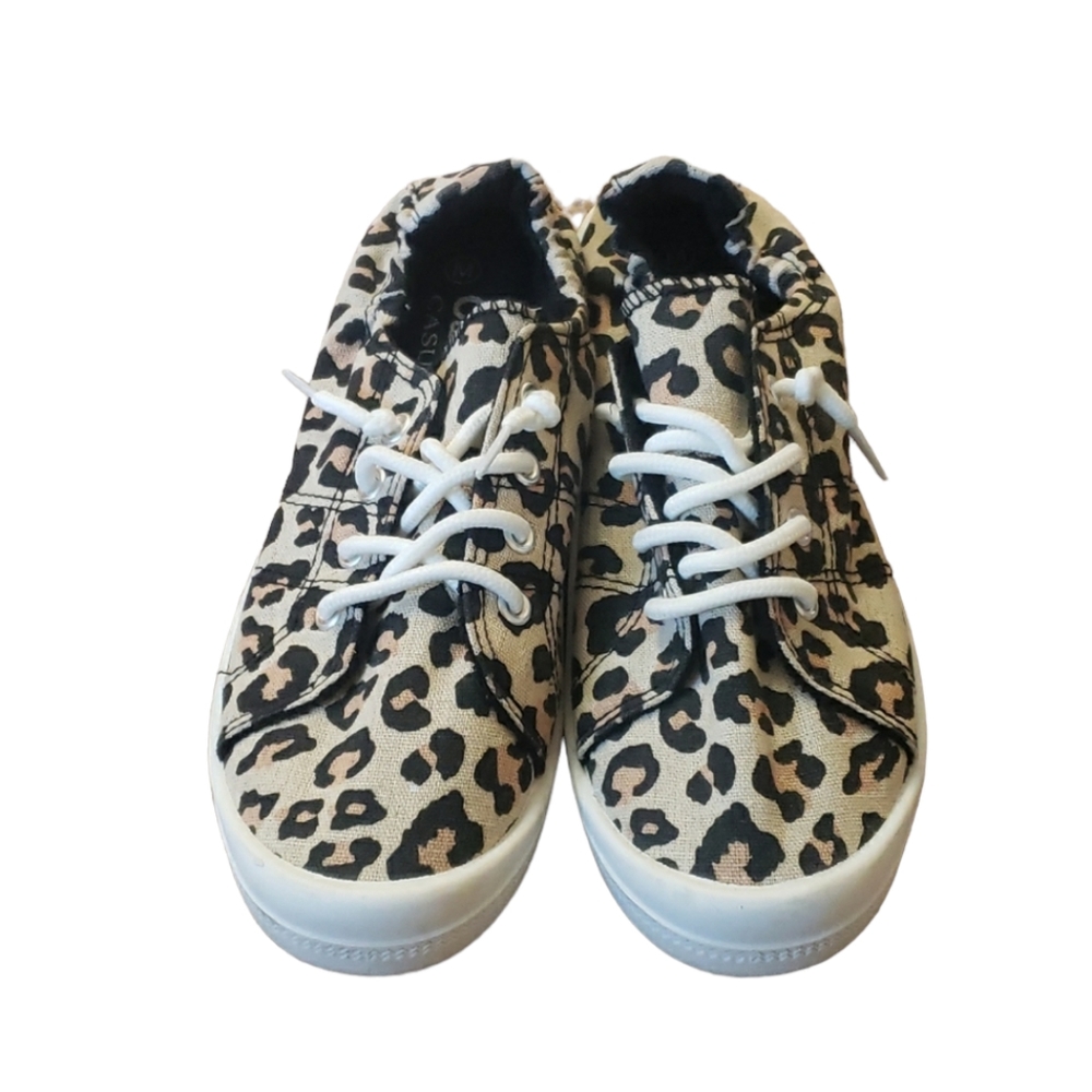 Canvas Casuals Animal Print Tennis. Size Medium  Size 7 - 7.5.